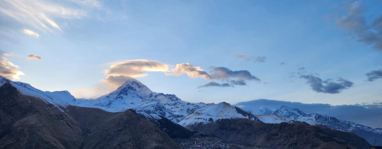 Kazbegi Targmani Cottages מראה חיצוני תמונה